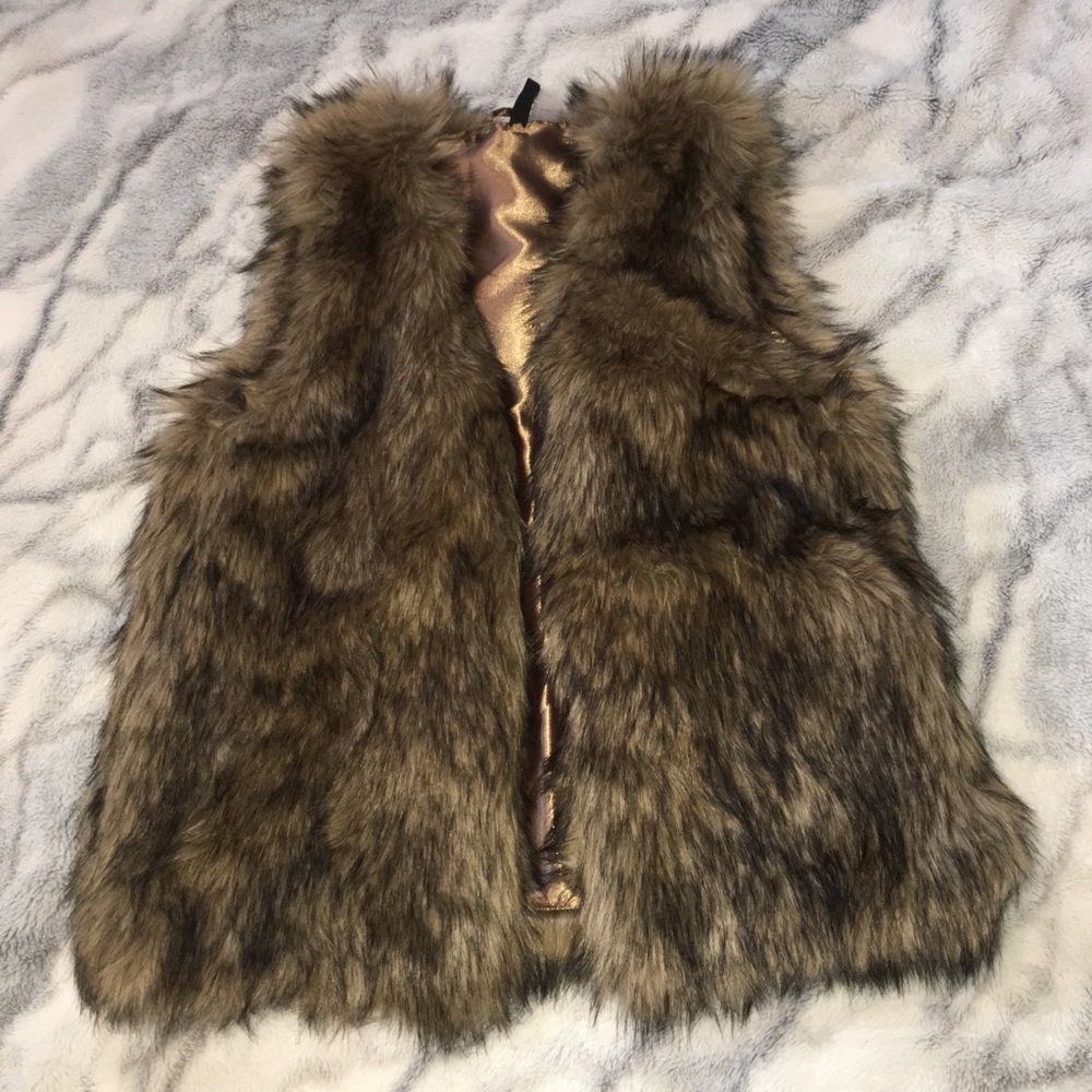 Fur vest